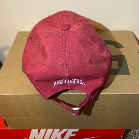 Arkansas Razorbacks Adjustable Baseball - Picture 3 of 3